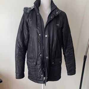 Levi’s black w/plaid interior sz sm winter jacket